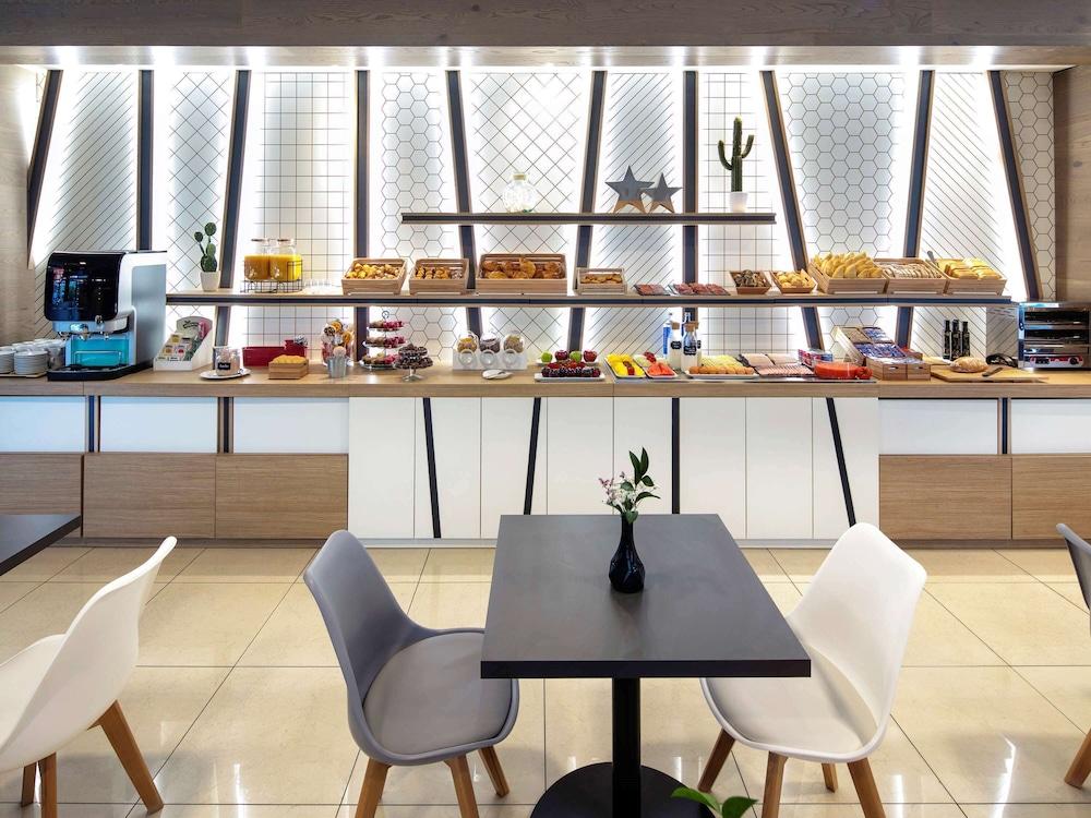 Ibis Styles 4*